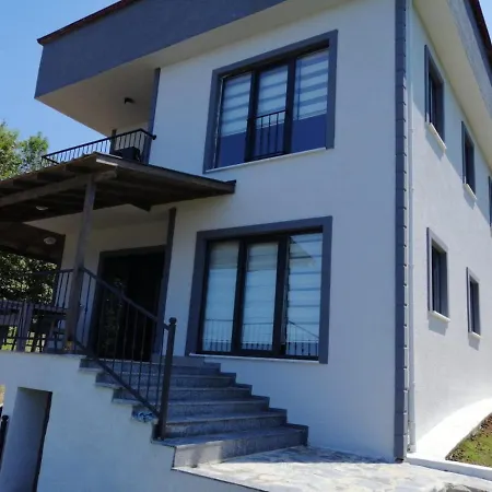 Kiralik Luex Deniz Manzarali Bahceli Villa/luxury Sea View Garden For Rent Trabzon