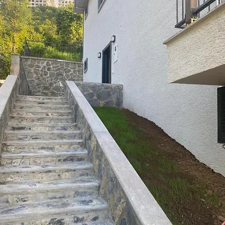 Kiralik Luex Deniz Manzarali Bahceli Villa/luxury Sea View Garden For Rent * Trabzon