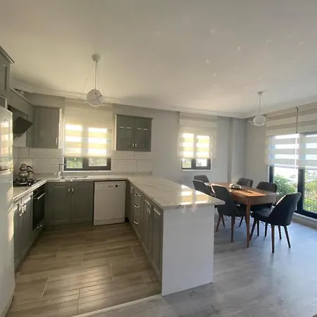 Kiralik Luex Deniz Manzarali Bahceli Villa/luxury Sea View Garden For Rent Villa *