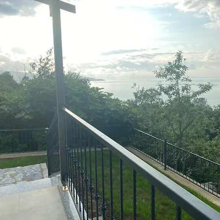 Kiralik Luex Deniz Manzarali Bahceli Villa/luxury Sea View Garden For Rent Villa